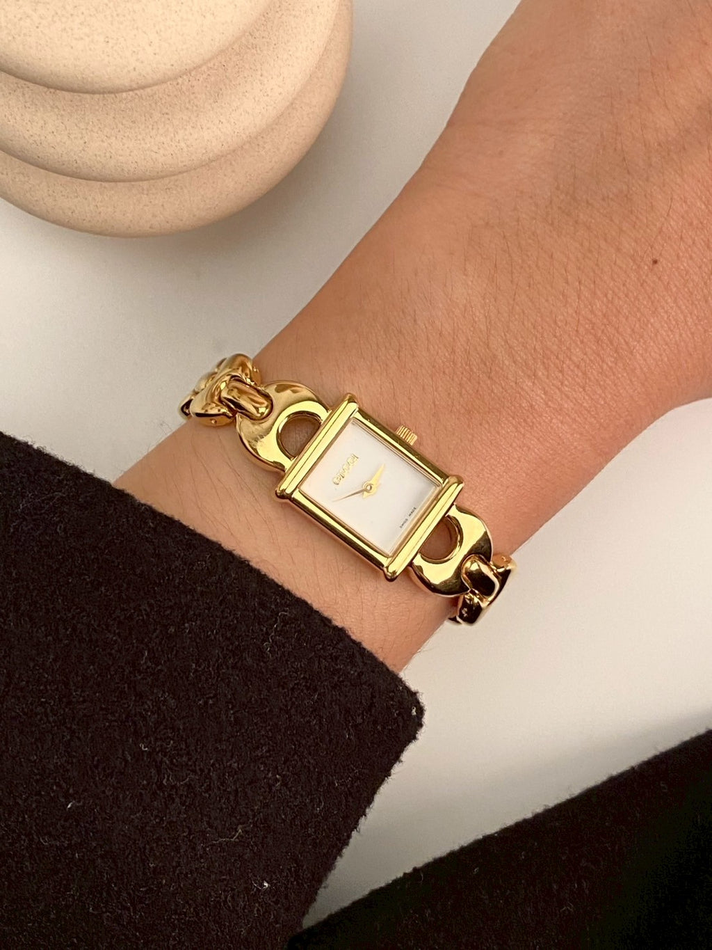 Gucci chang strap 1800L c.3849