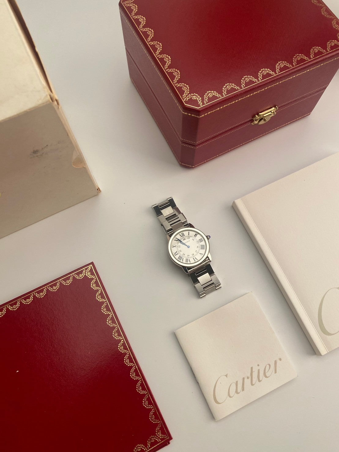 Cartier date round silver dial LM c.6159+box