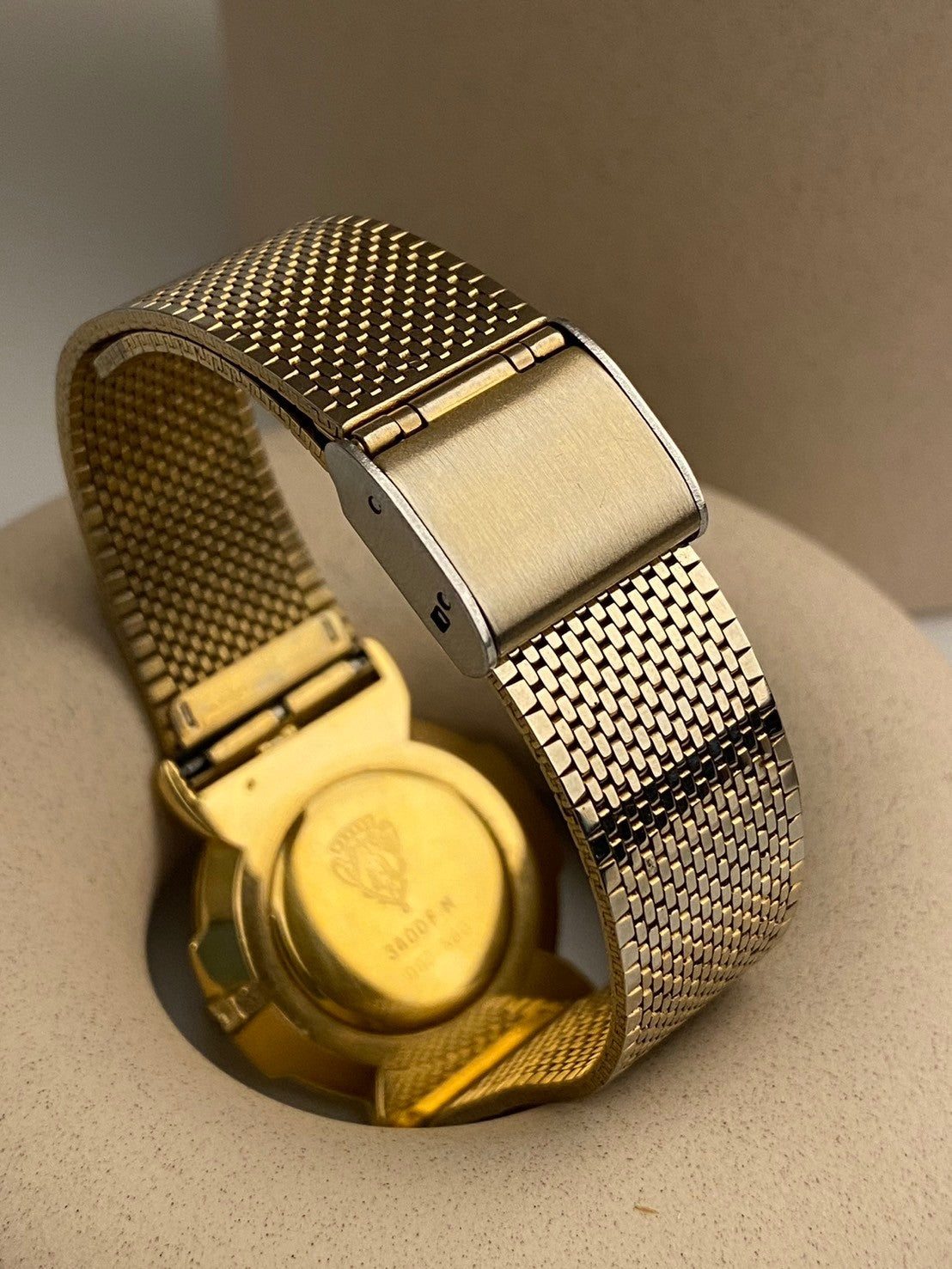 Gucci white dial gold 3400FM