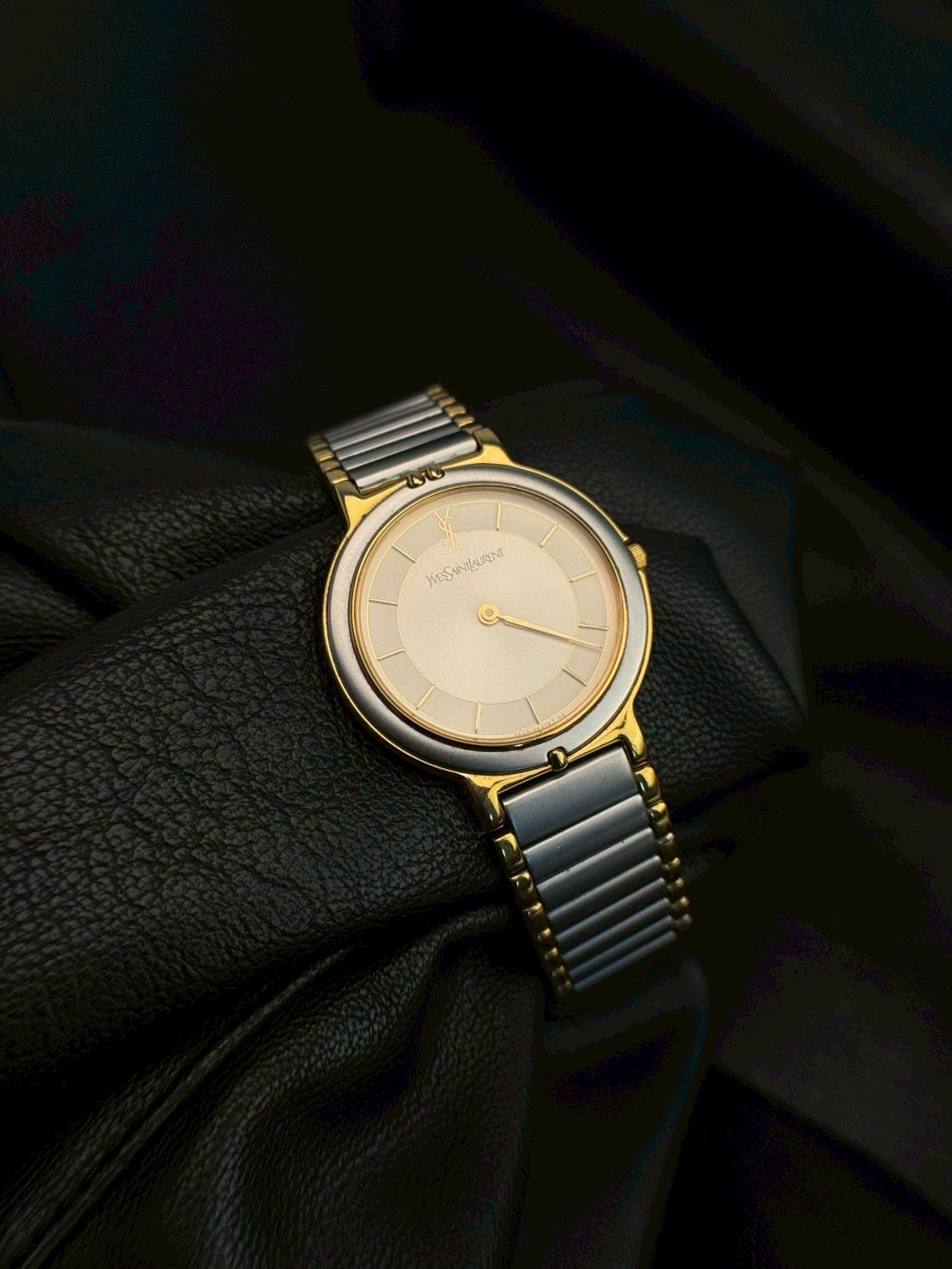 Ysl cream dial c.0197