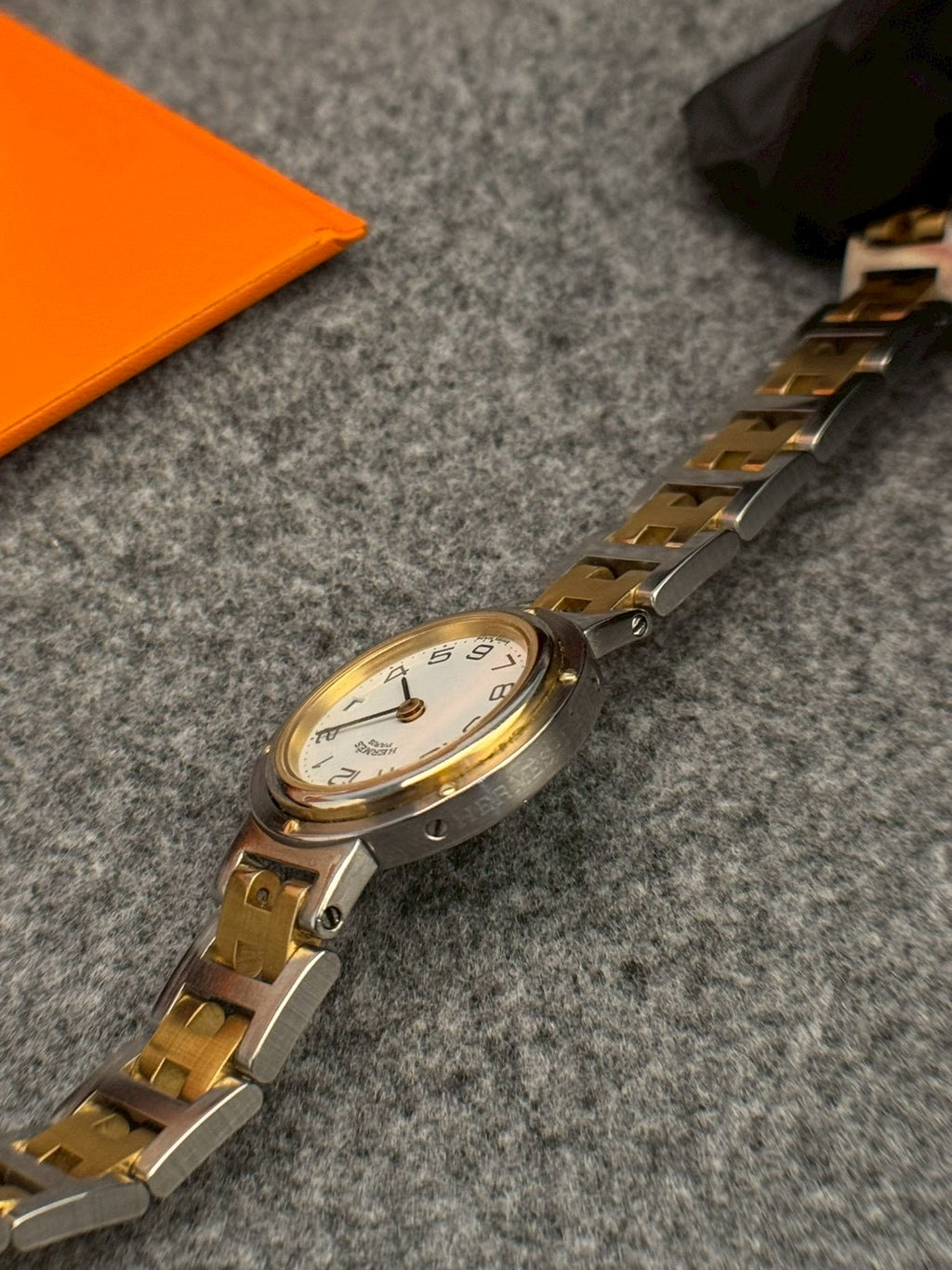 HERMES Clipper Date Combination c.0595