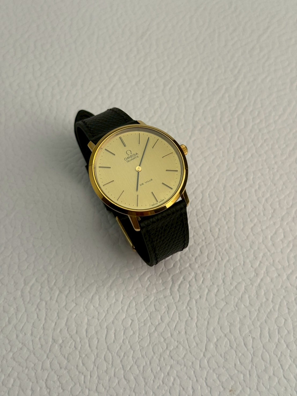 Omega de ville gold