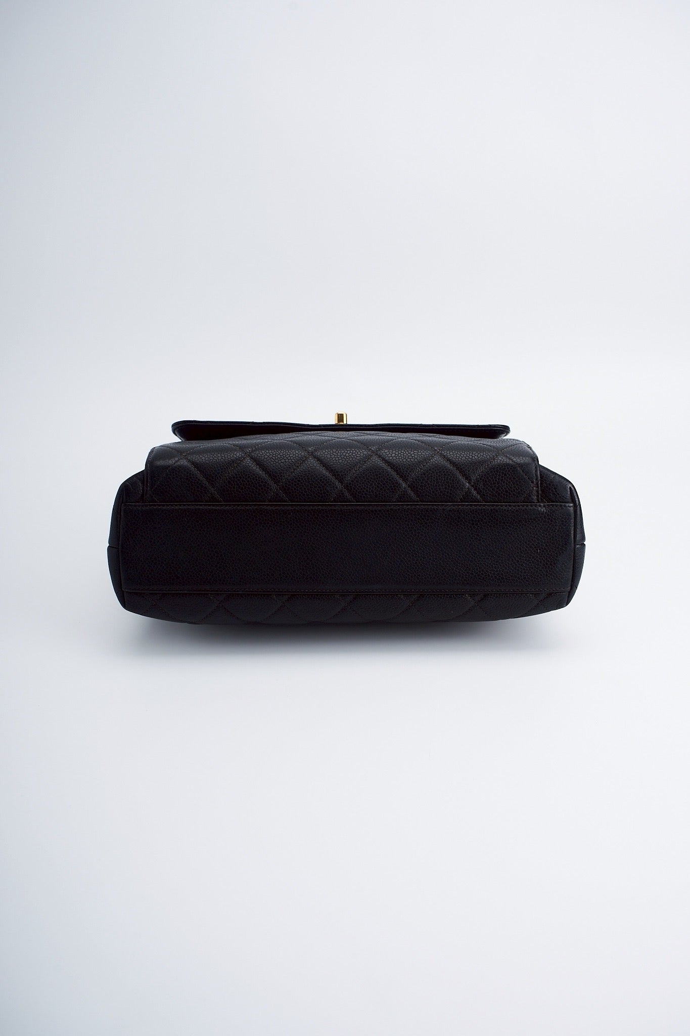 Chanel caviar chain bag