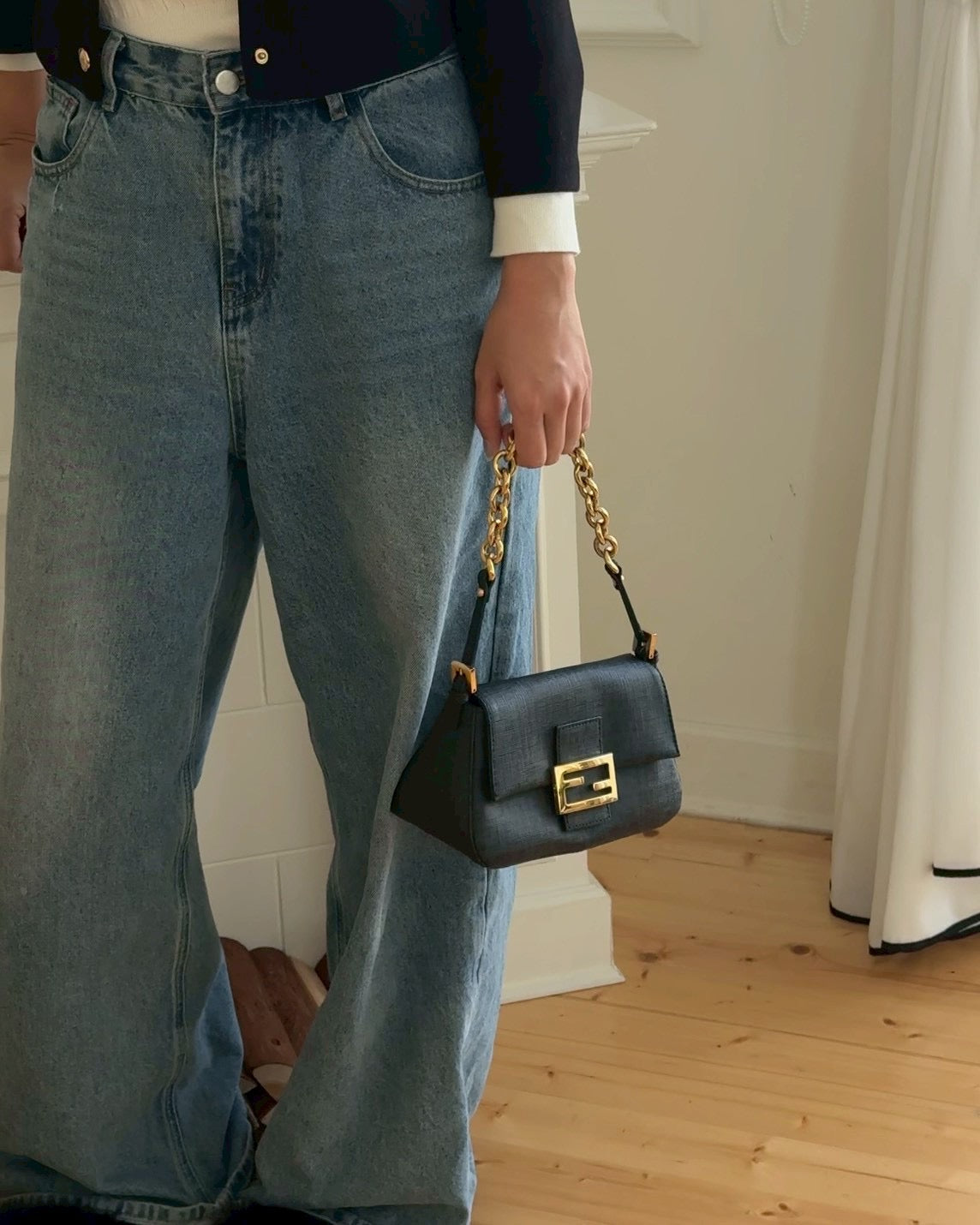 Fendi baguette chain bag