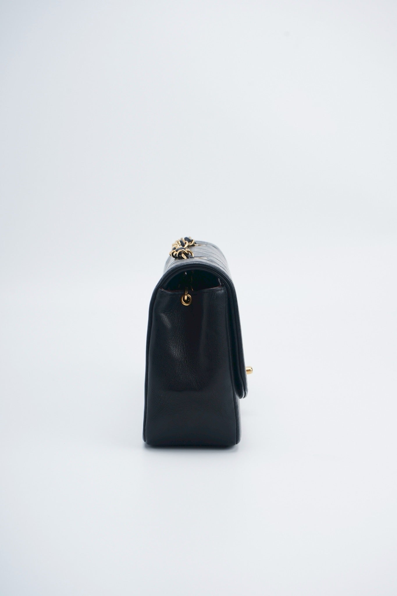 Chanel diana lamdskin