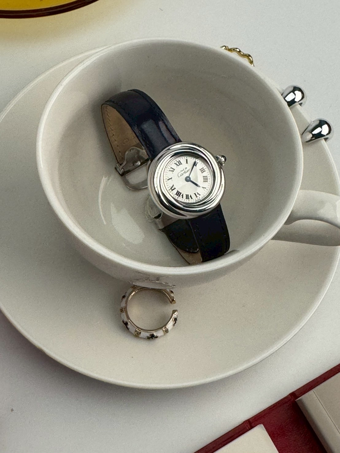 cartier trinity white dial c.4014