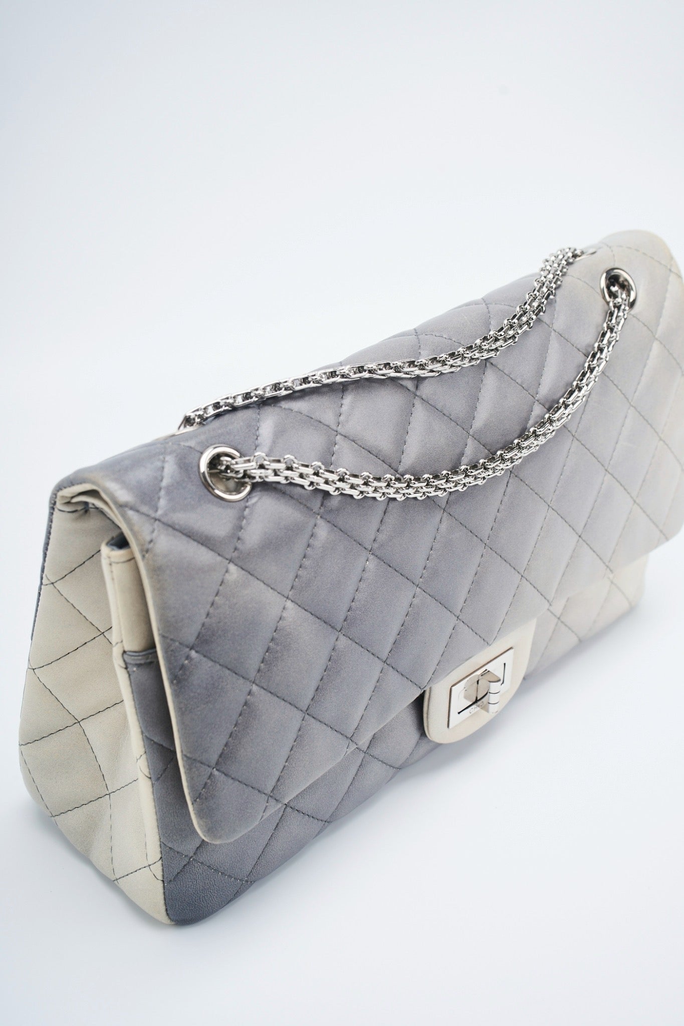 Chanel ombre reissue227