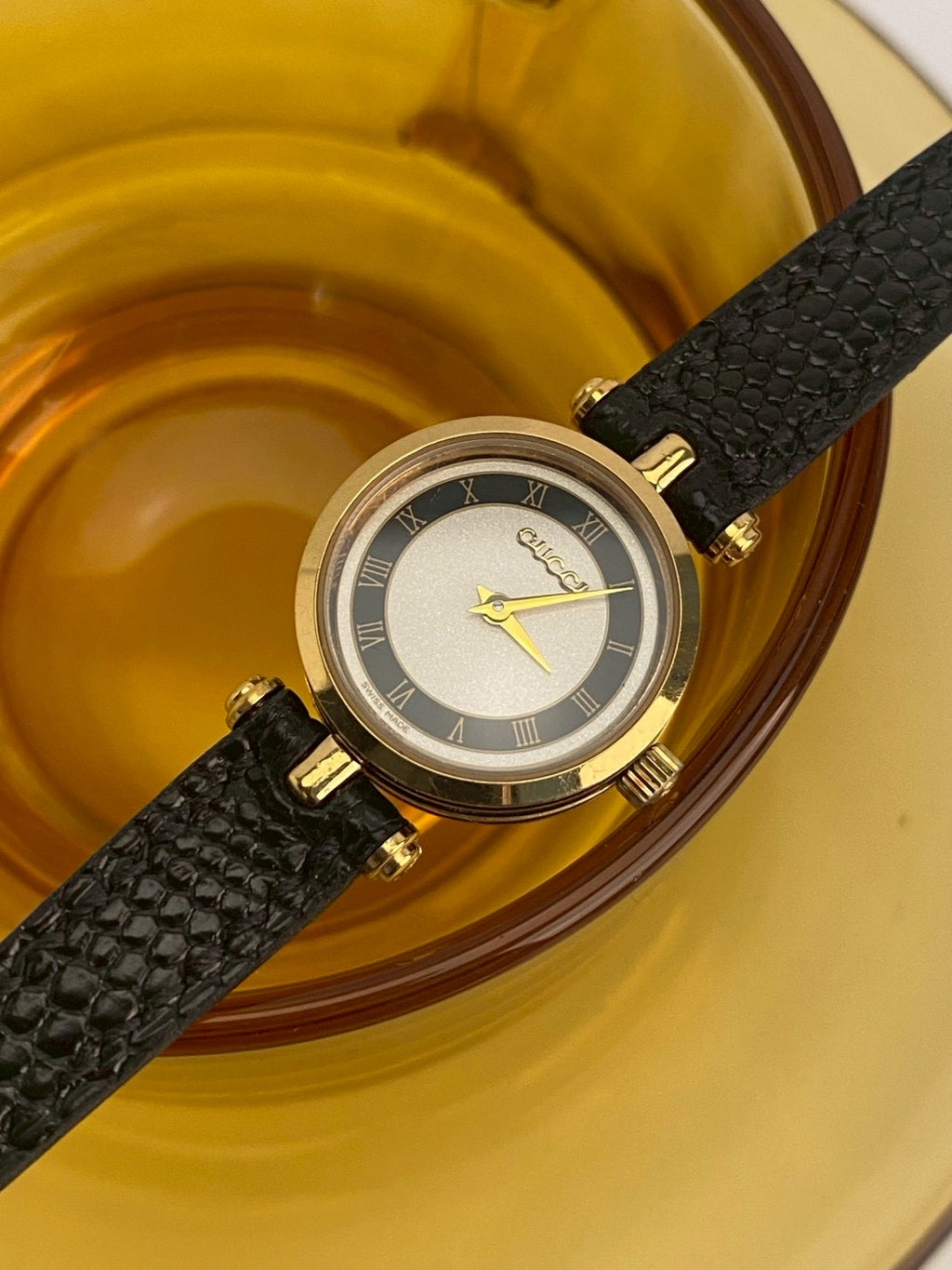 Gucci 2000I black dial lady