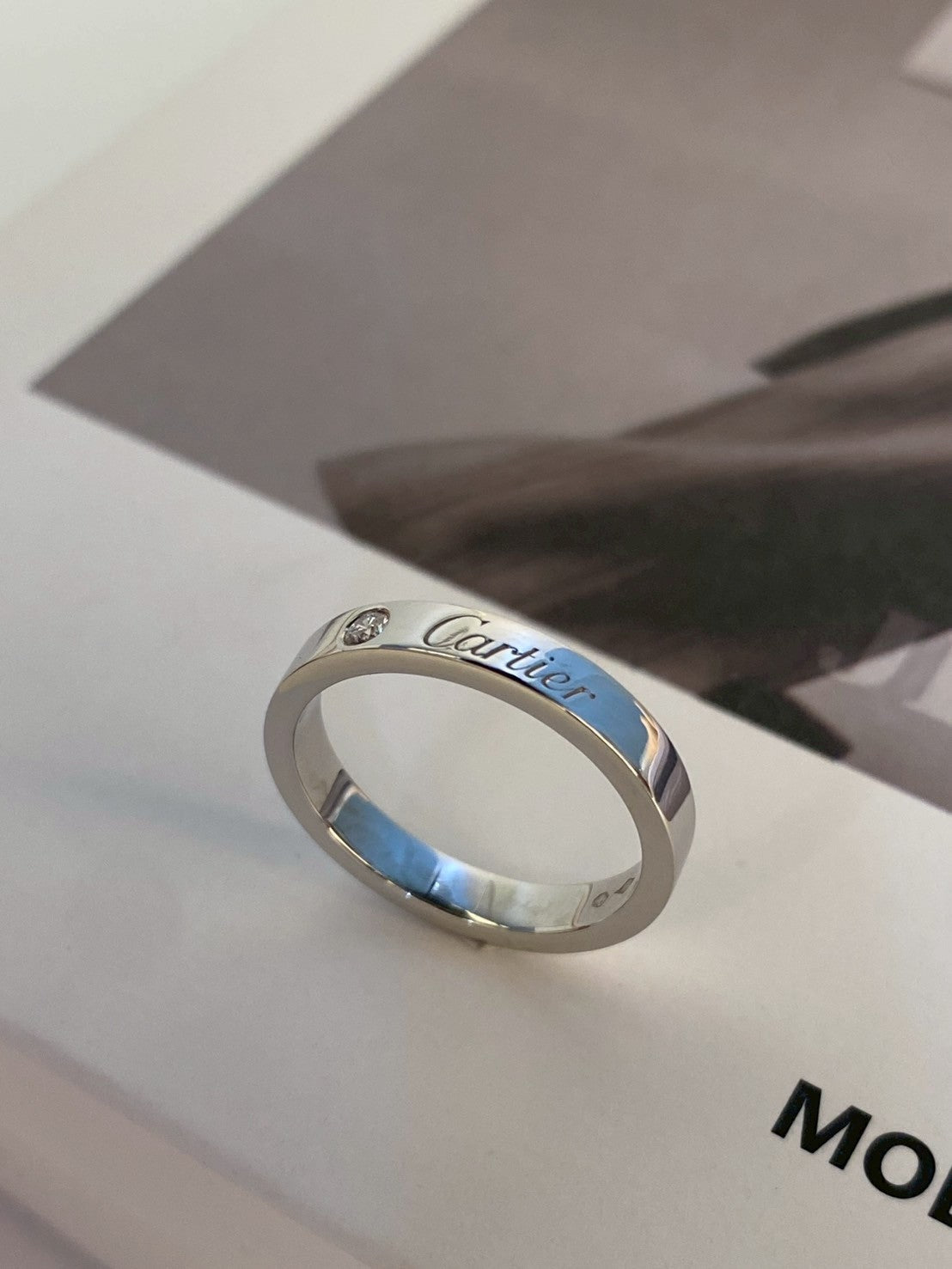 Cartier ring wedding band diamond