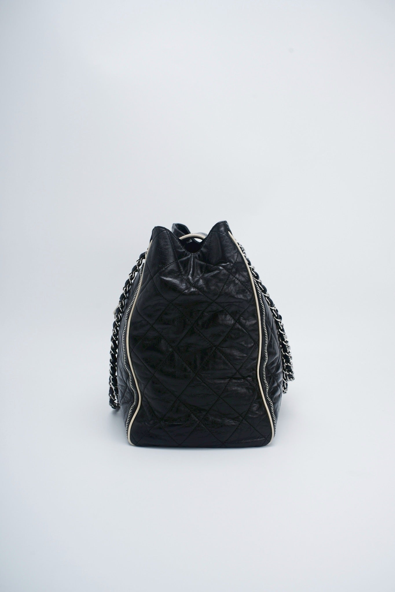 Chanel Reissue east west
