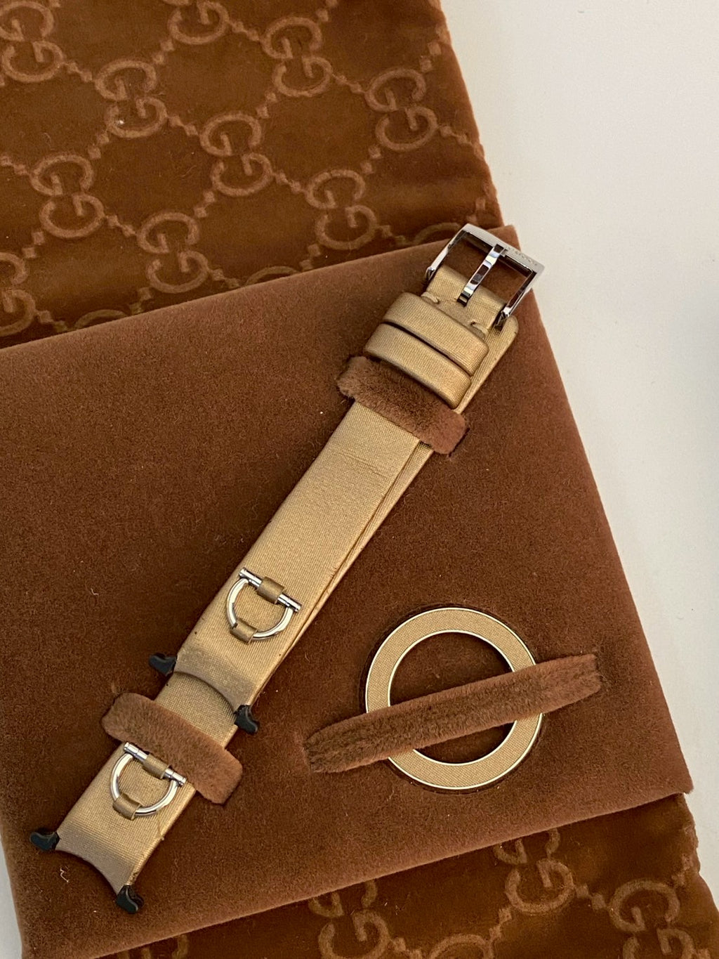 Gucci 129.5 bangle c.1542