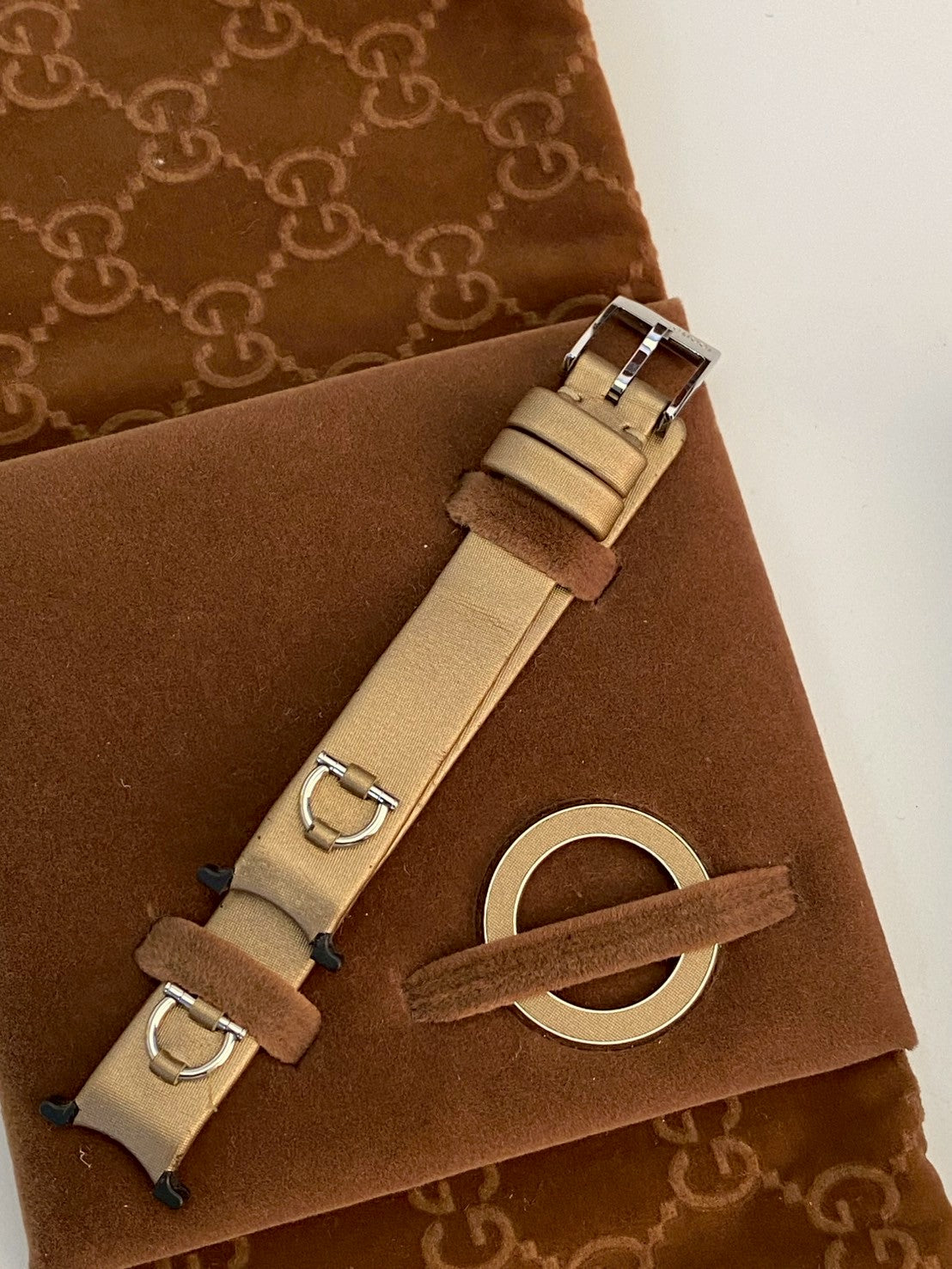 Gucci 129.5 bangle c.1542