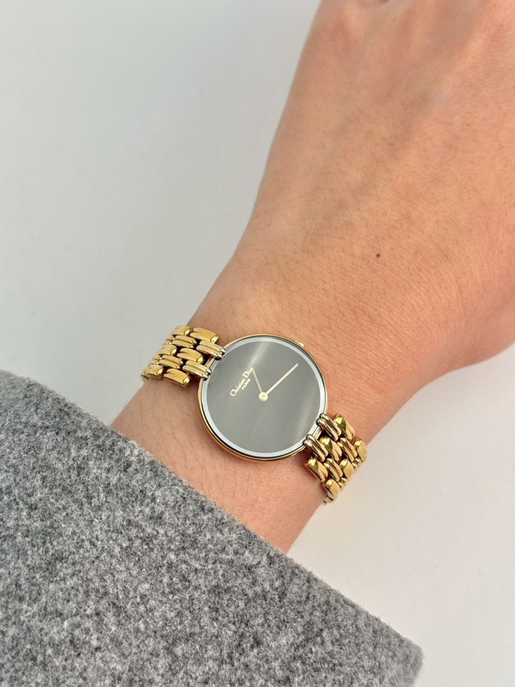 Dior black dial gold sizeM c.7686