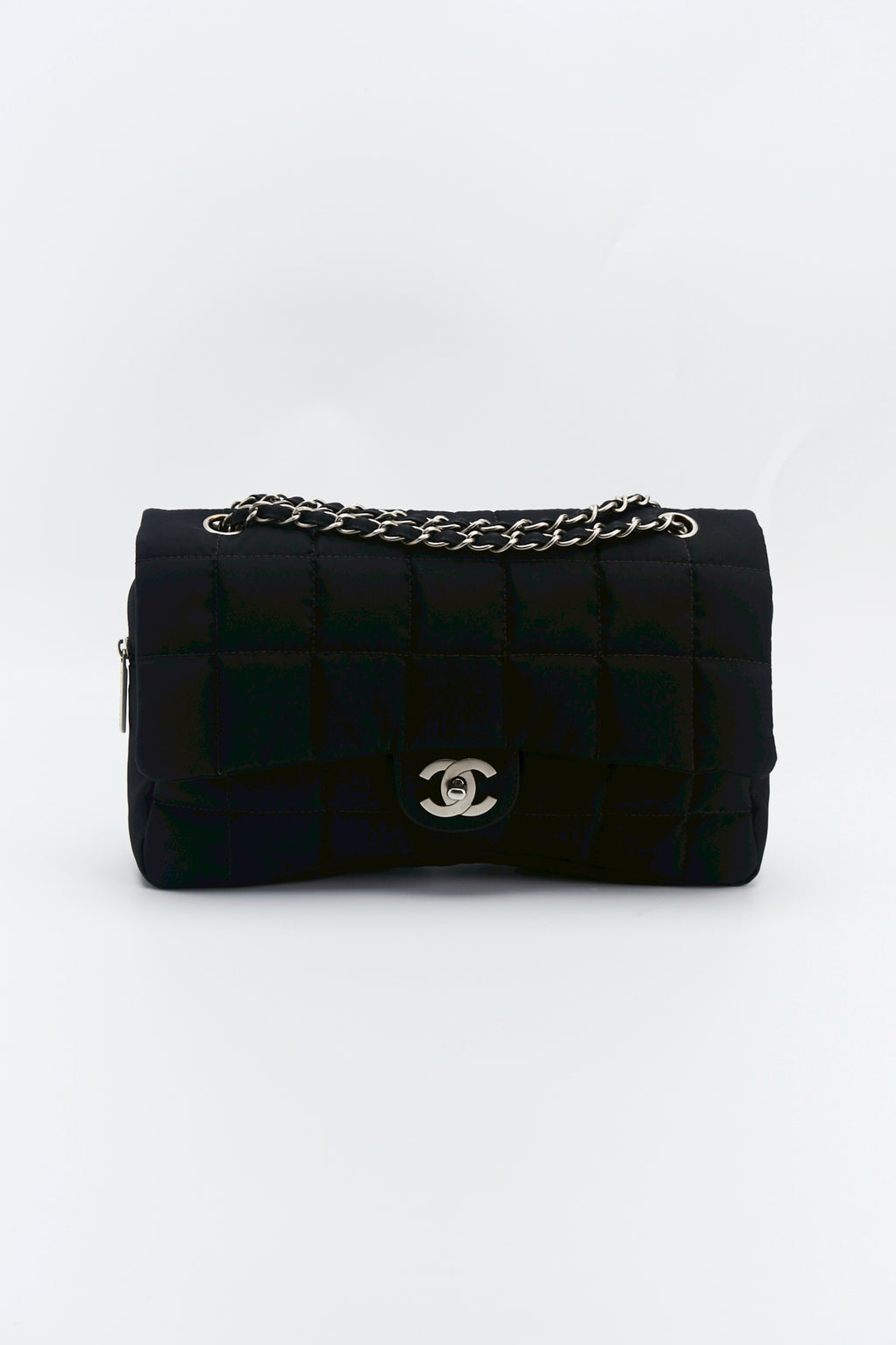 Chanel nylon easy flab