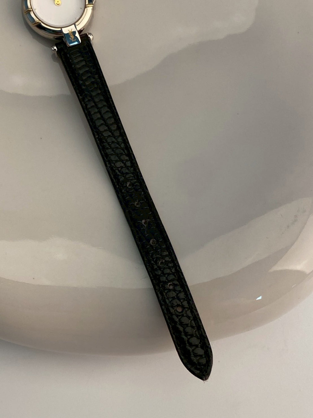 Ysl white dial c.0400