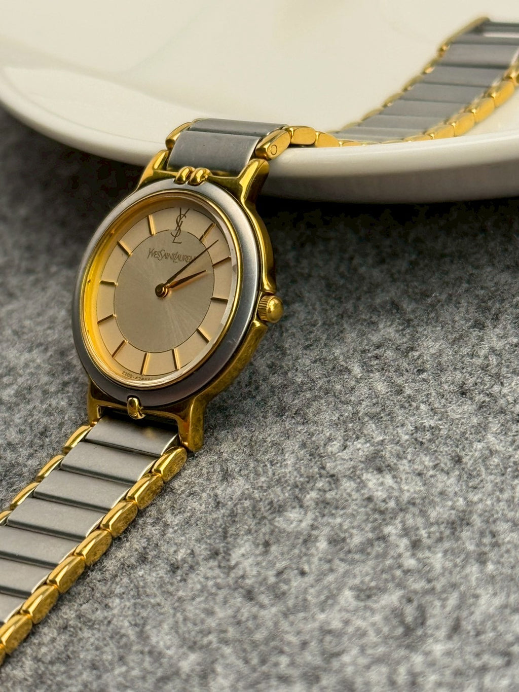 Ysl cream dial two-tone c.0480