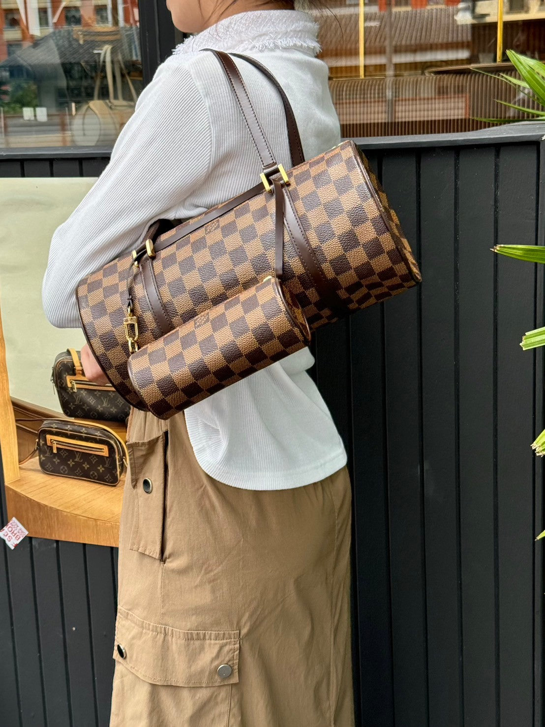 Louis vuitton Damier Papillon 30”