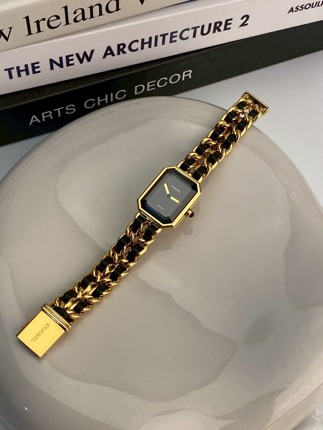 Chanel premiea size M c.6221
