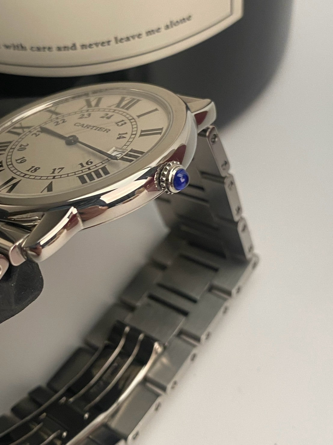 Cartier date round silver dial LM c.6159+box