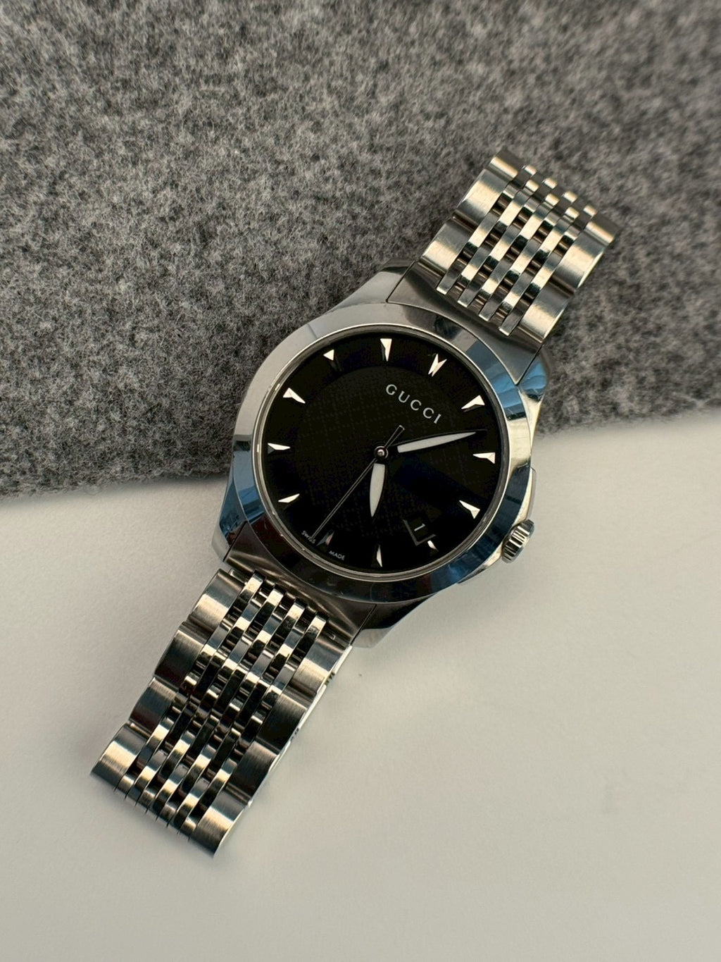 Gucci G-Timeless 126.5 c.7066