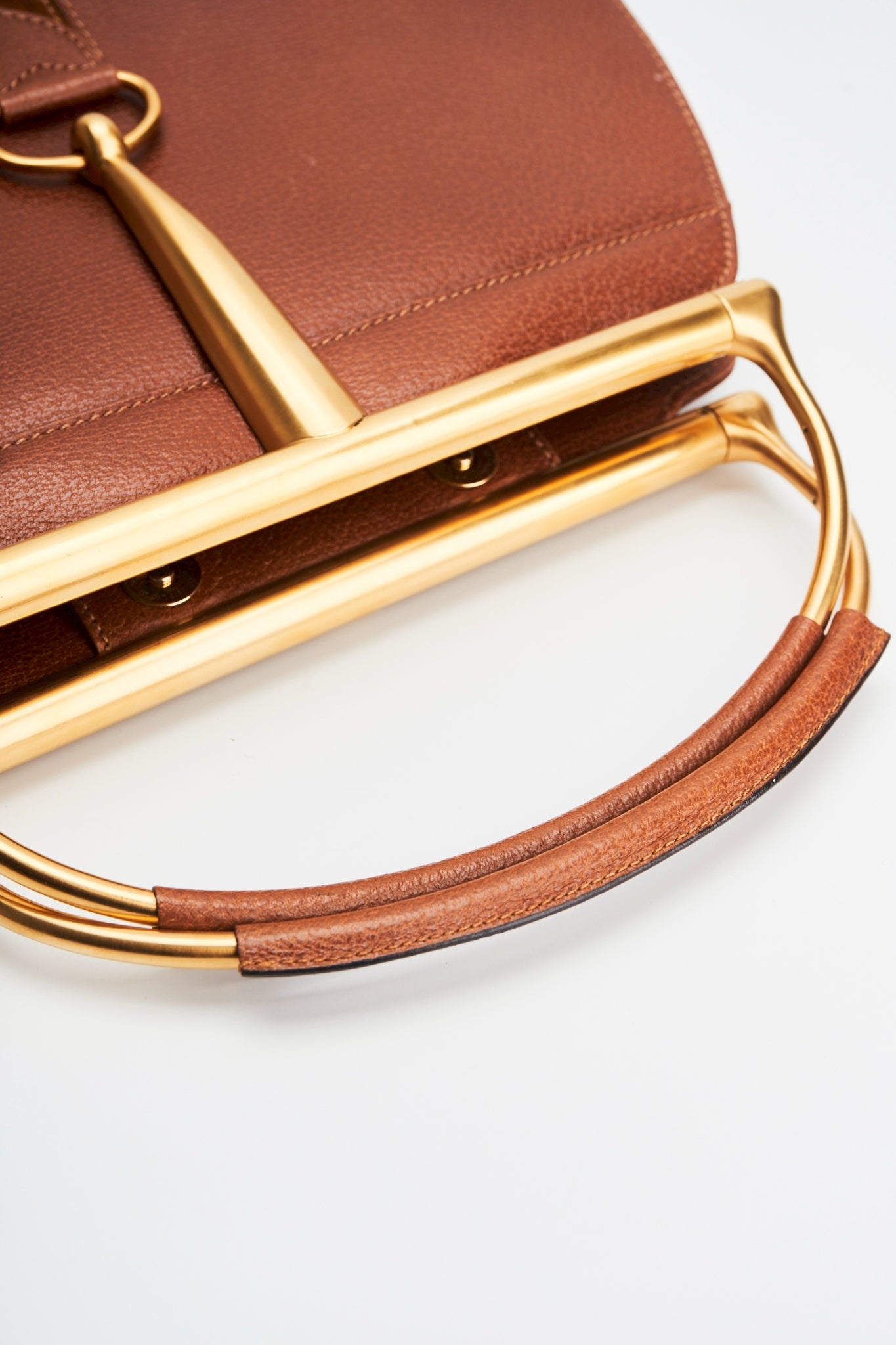 Gucci buckle leather
