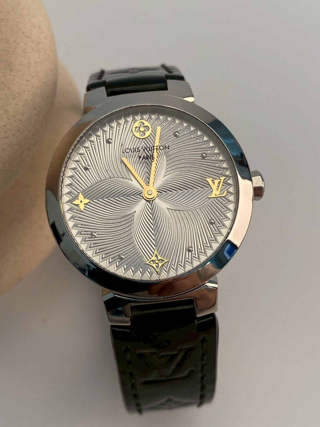 Louis Vuitton Tambour Slim