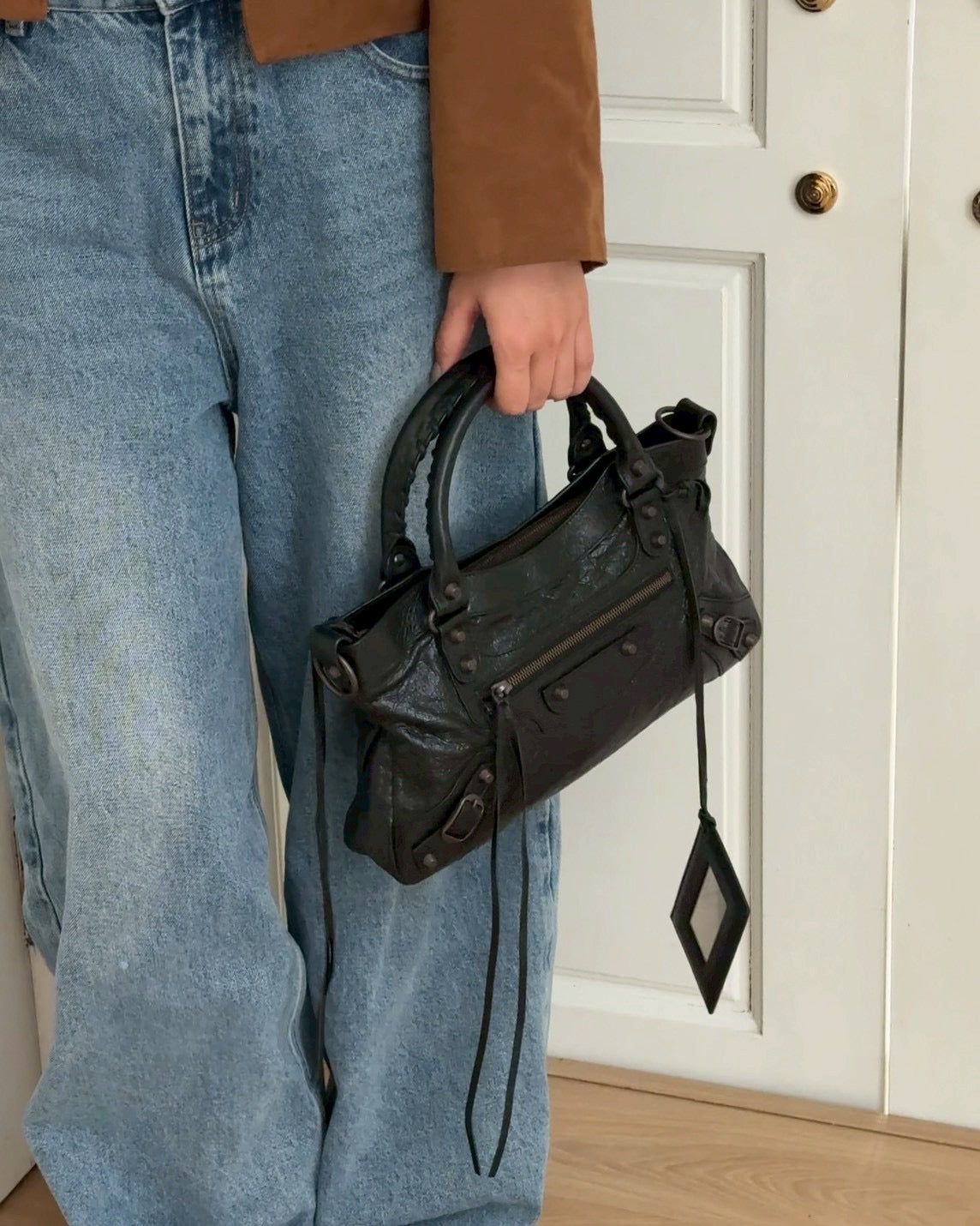 Balenciaga city small