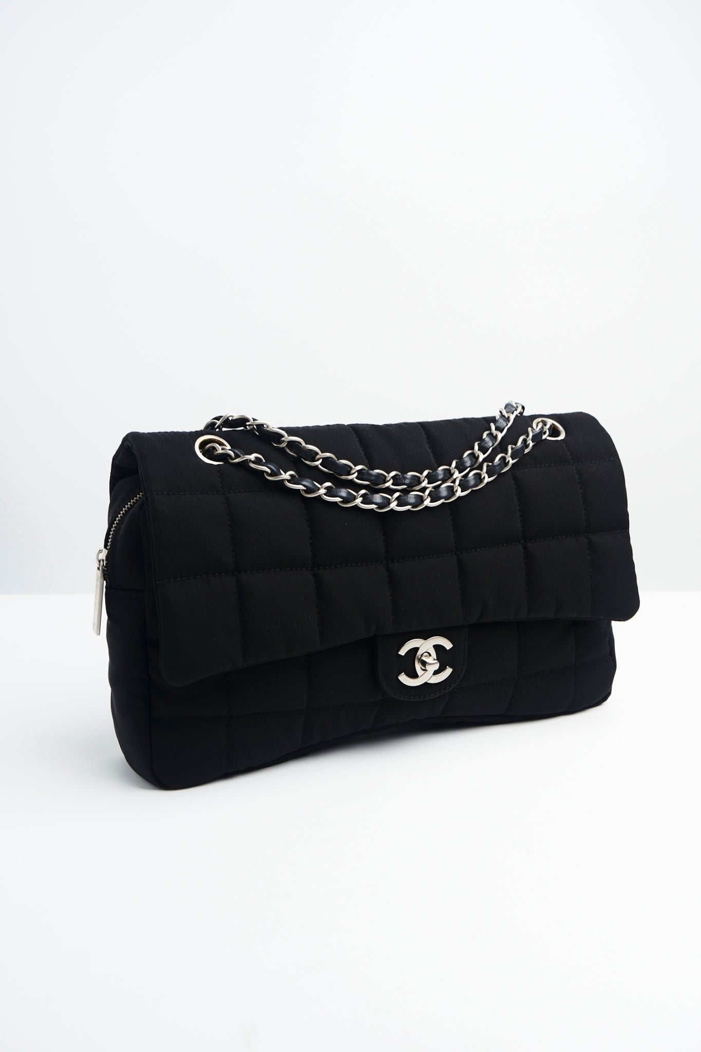 Chanel nylon easy flab 12”