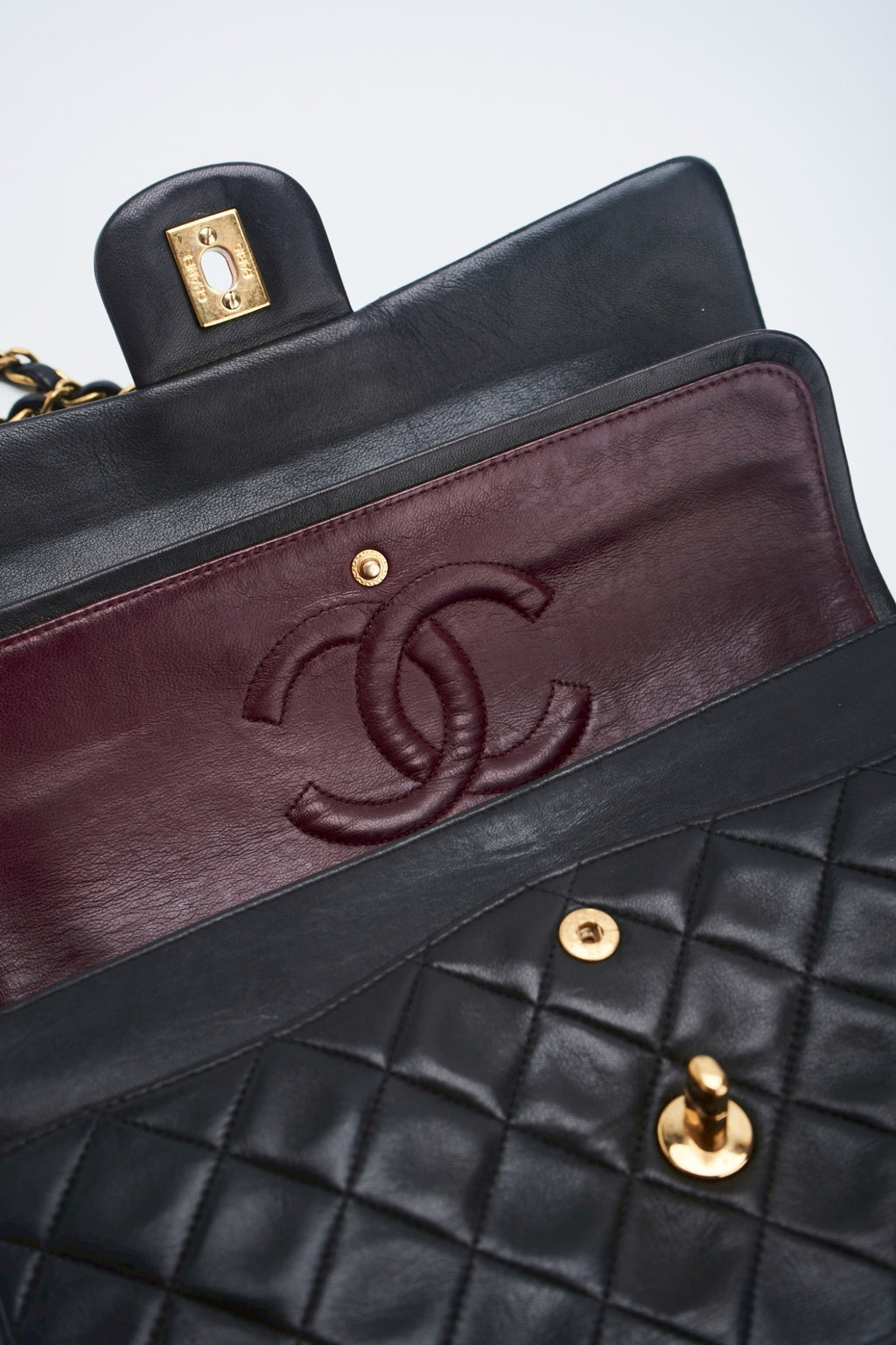 Chanel classic flab bag