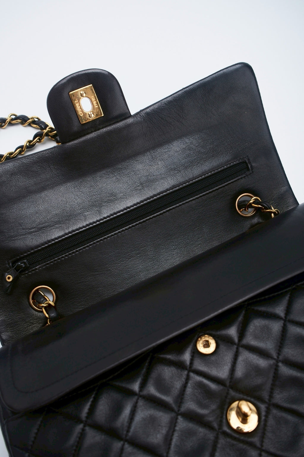 Chanel classic flab bag