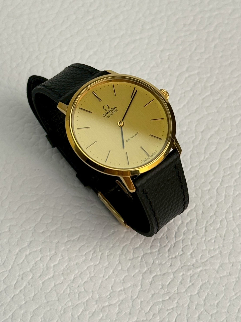 Omega de ville gold