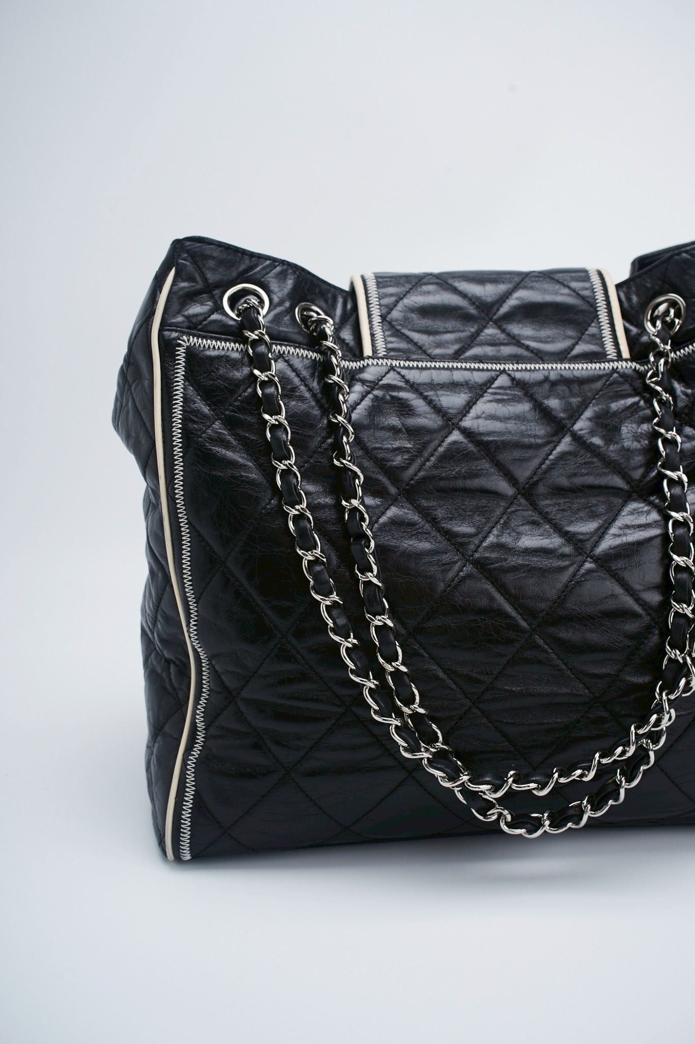 Chanel Reissue east west