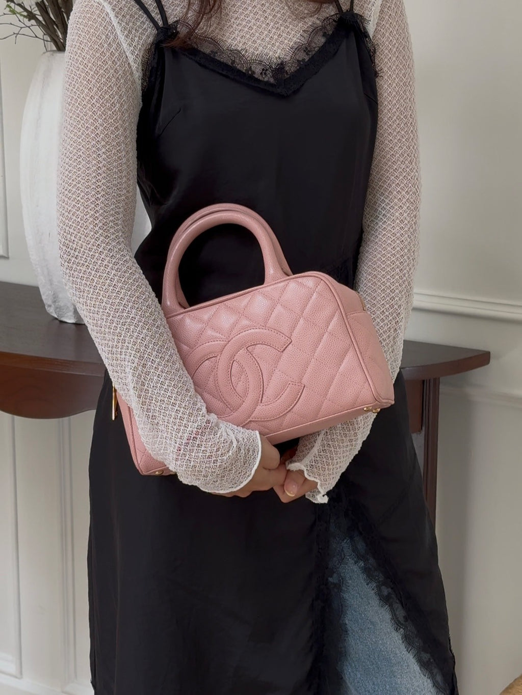 Chanel mini boston pink