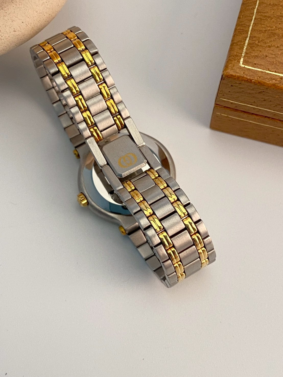 Gucci 9000l twotone watch