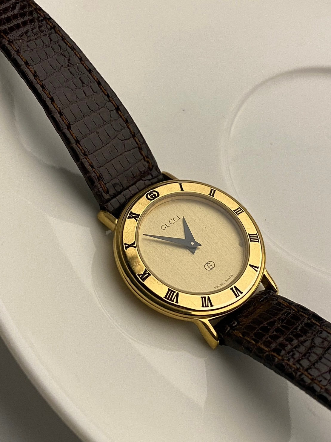 gucci 3000L gold