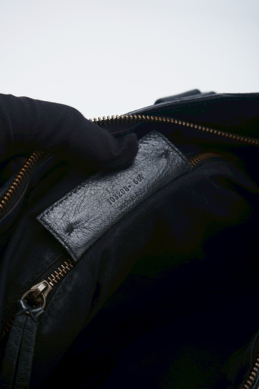 Balenciaga city small