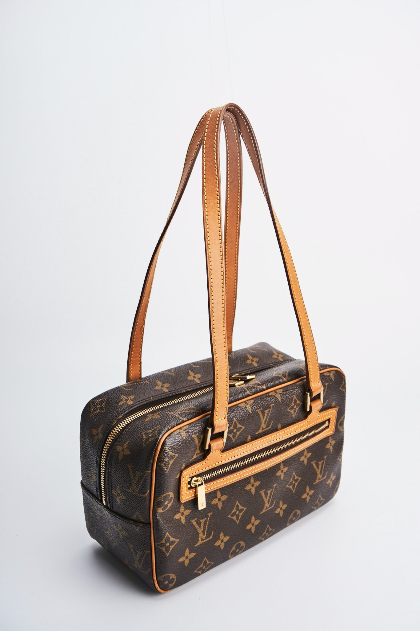 Louis vuitton cite mm size