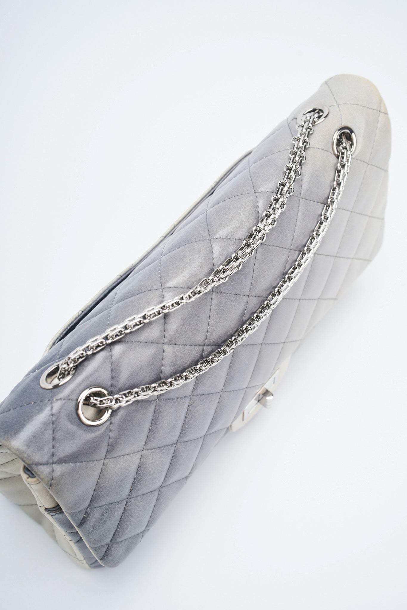 Chanel ombre reissue227