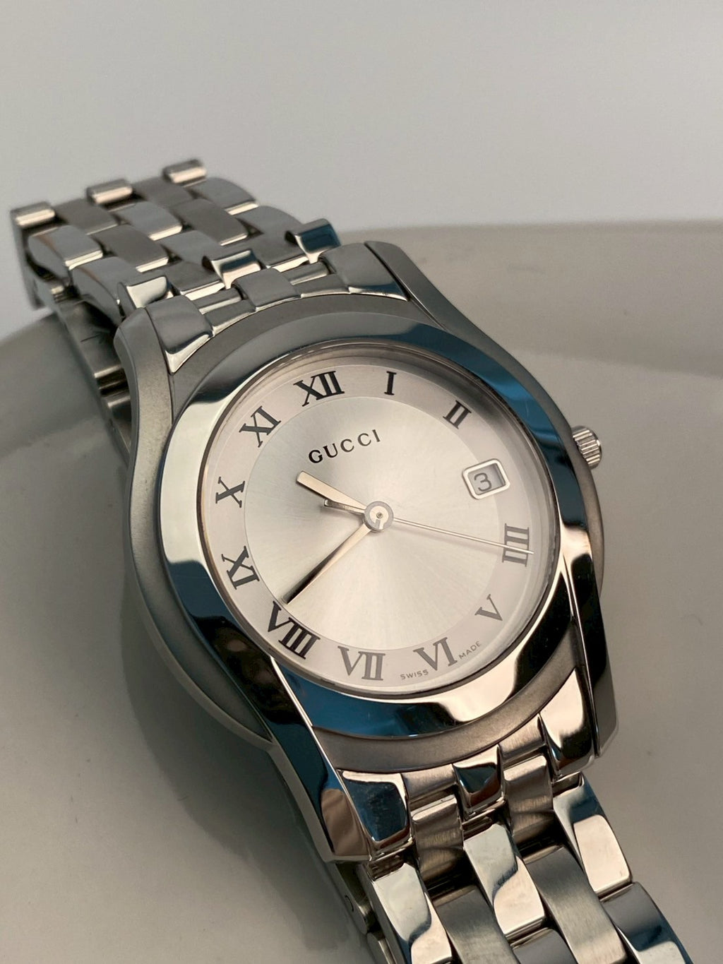 Gucci 5500M silver