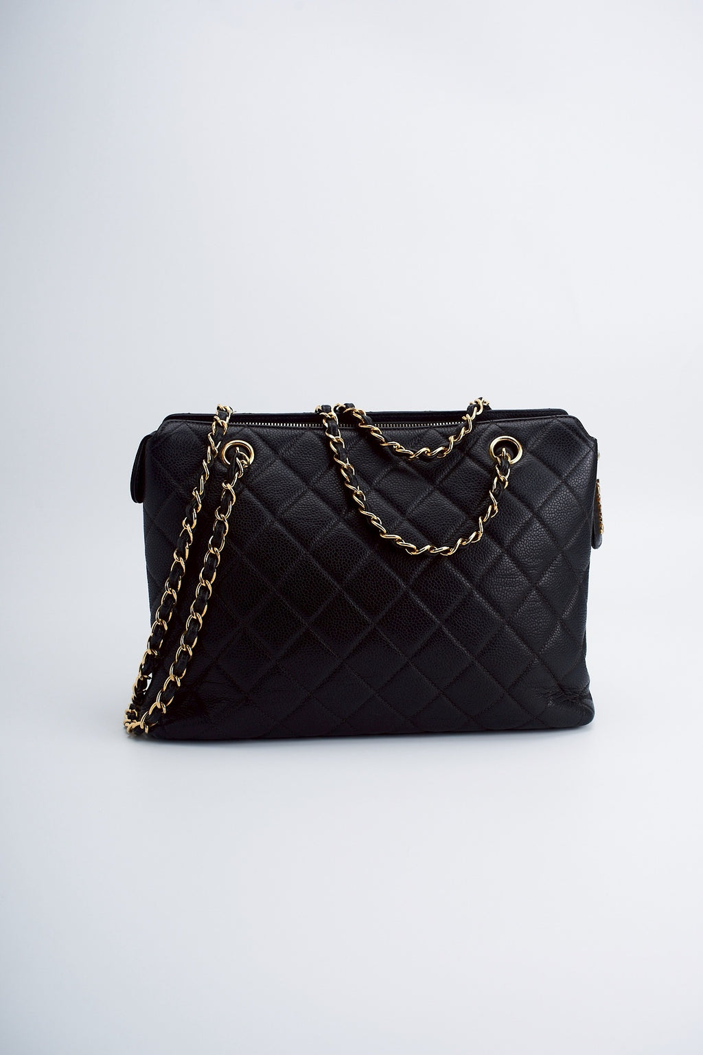 Chanel caviar chain bag