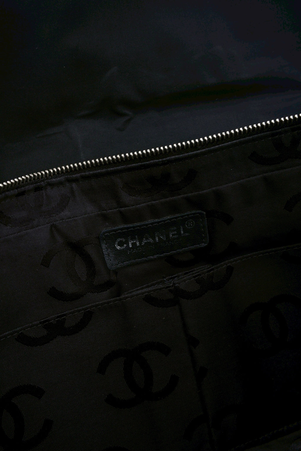 Chanel nylon easy flab “12