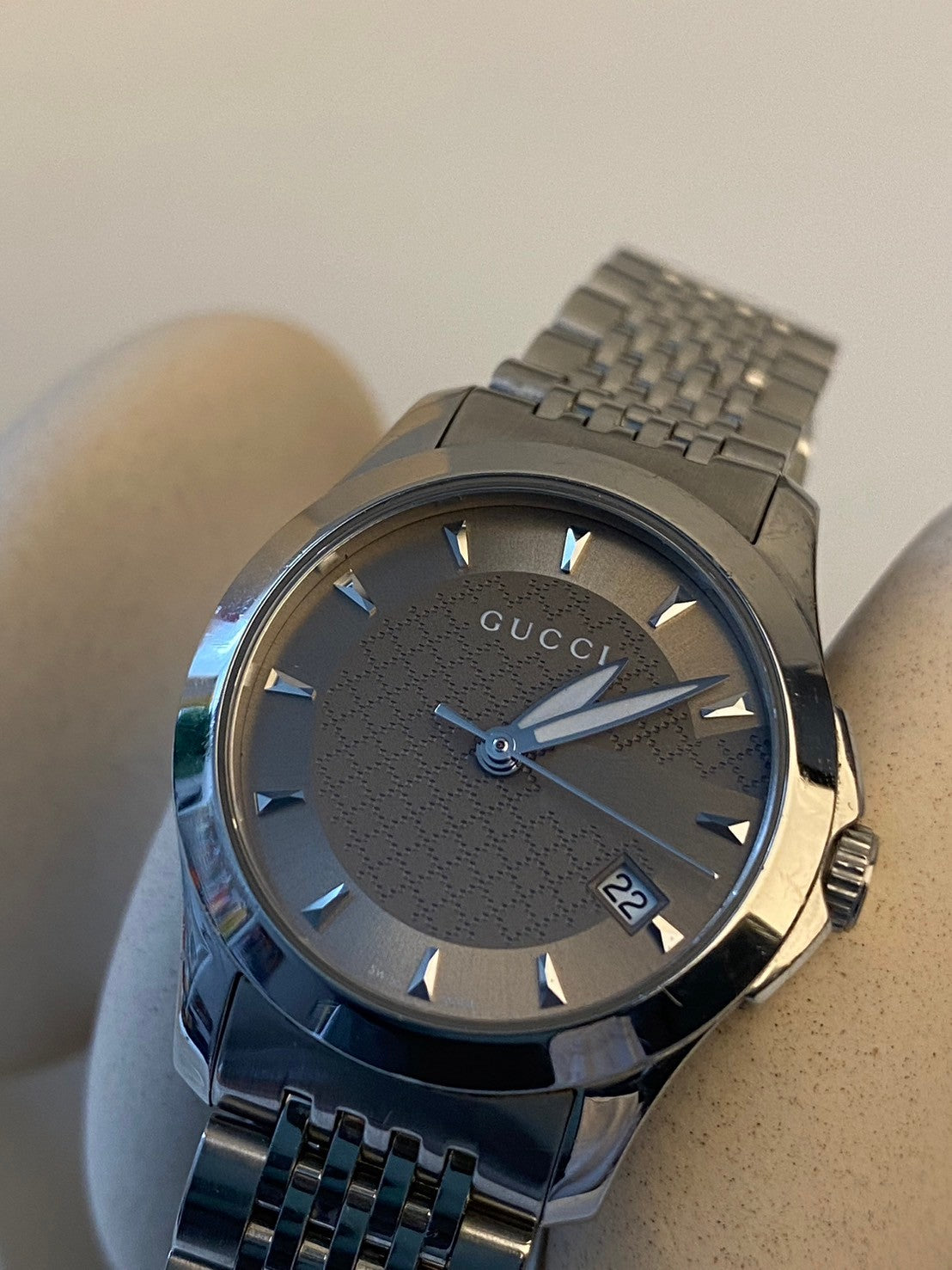 Gucci 126.5 G dial lady date