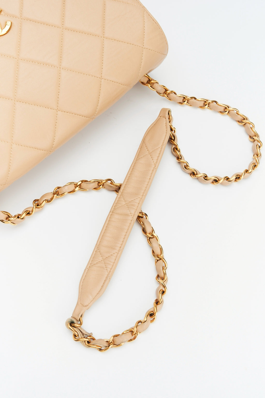 Chanel Quilted shoulder bag beige