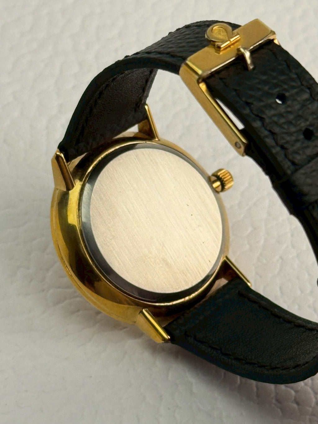 Omega de ville gold