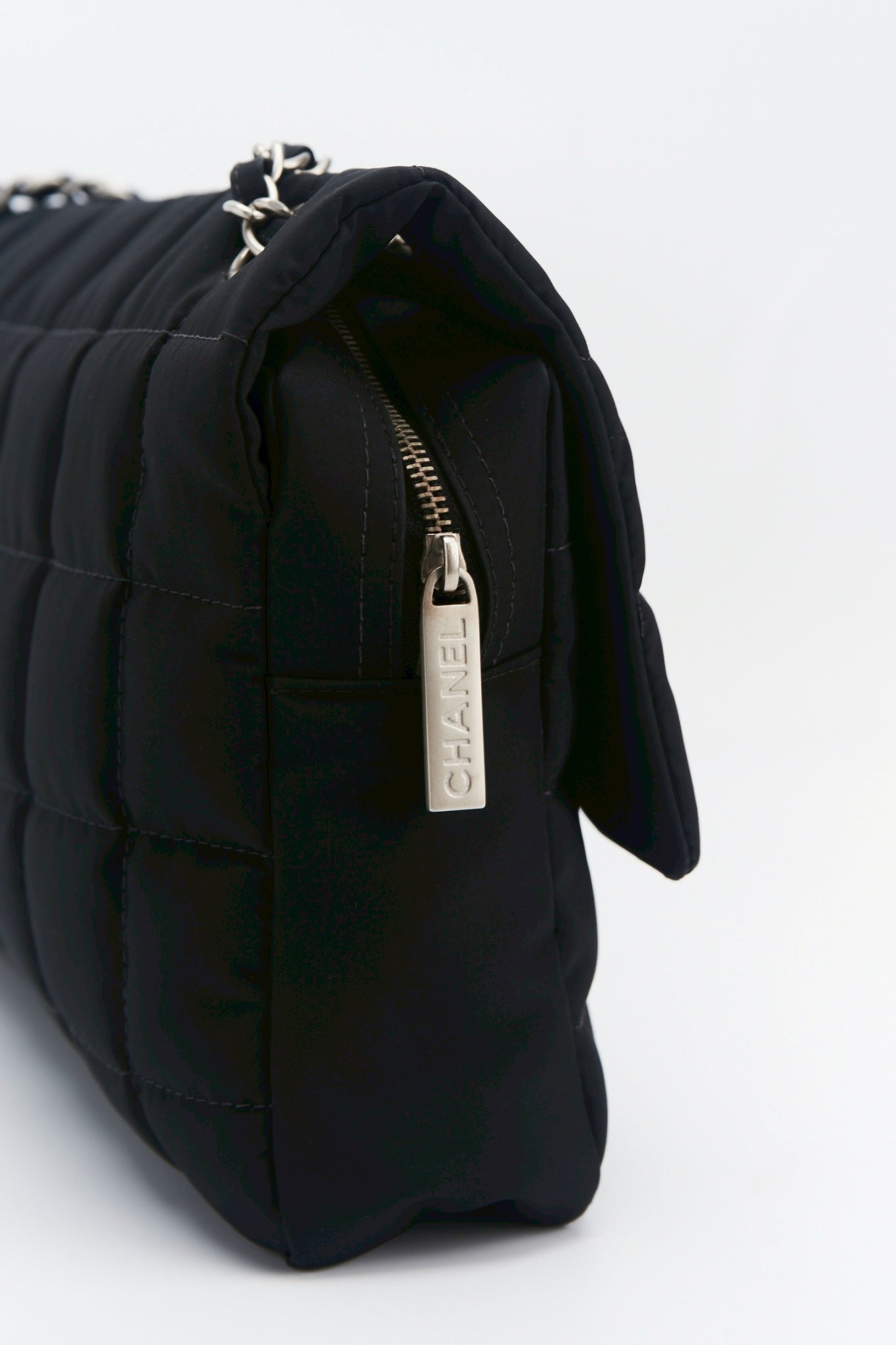 Chanel nylon easy flab “10