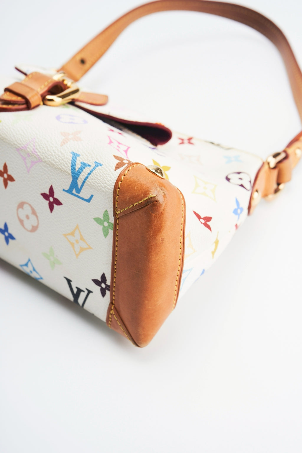 Louis vuitton shoulder bag