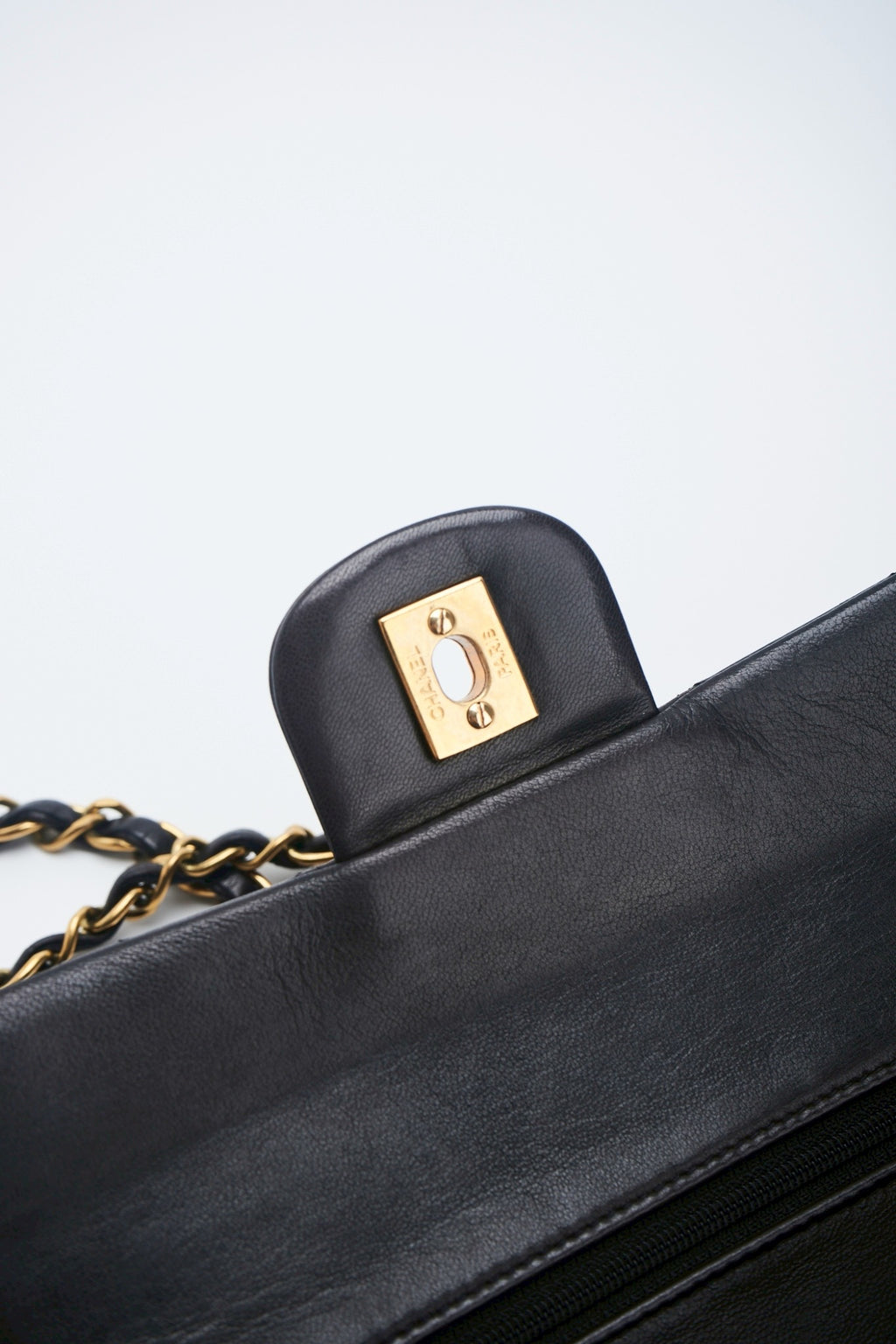 Chanel classic flab bag
