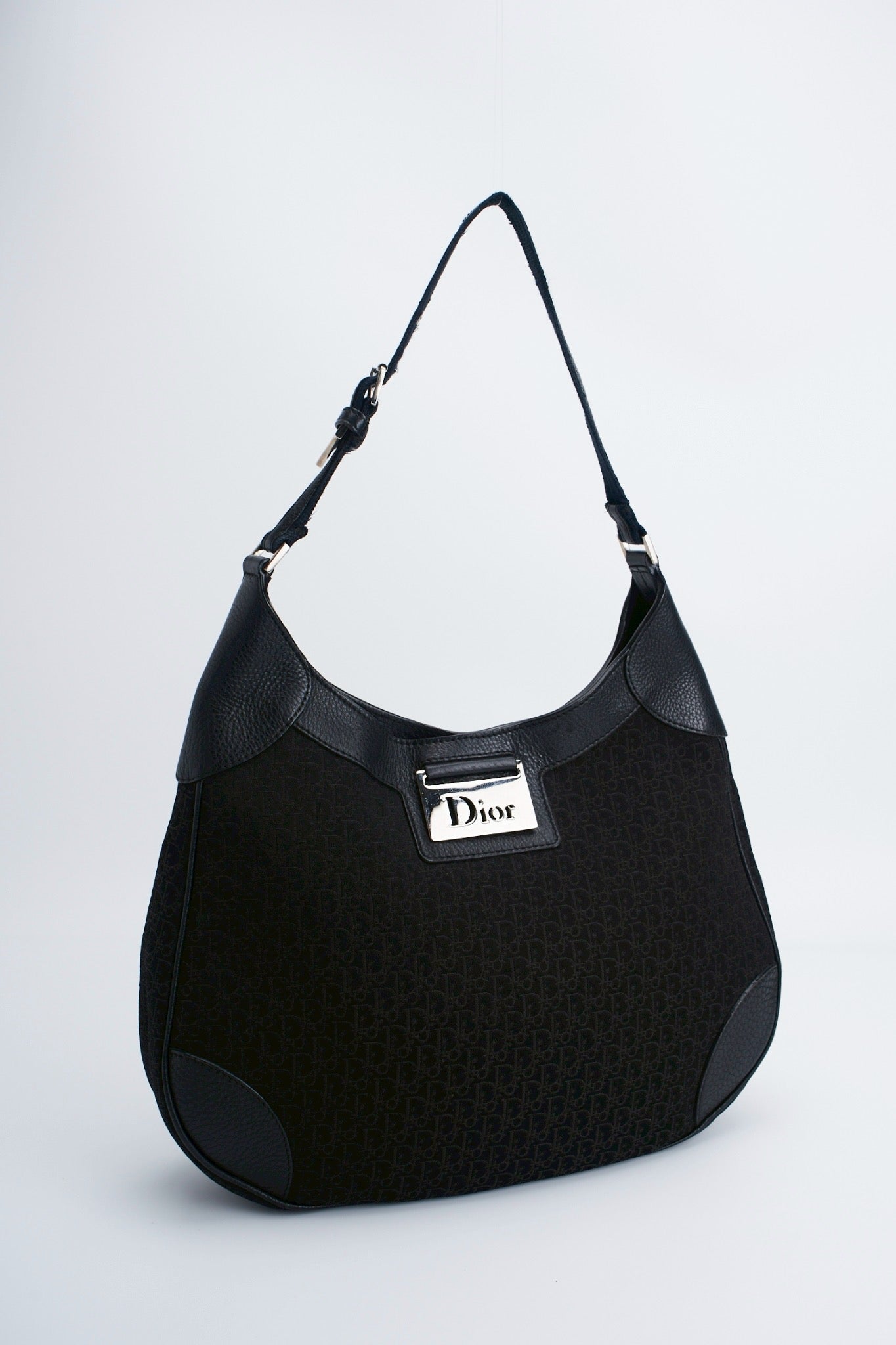 Dior street-chic hobo bag