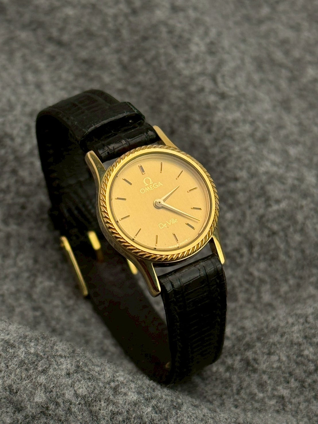Omega devilla gold c.1387
