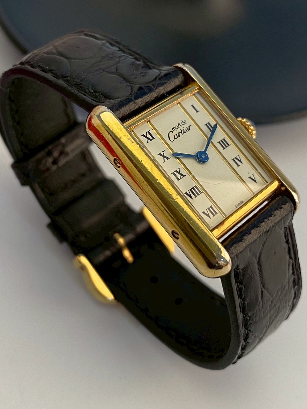 Cartier tank gold white dial sm c.7001